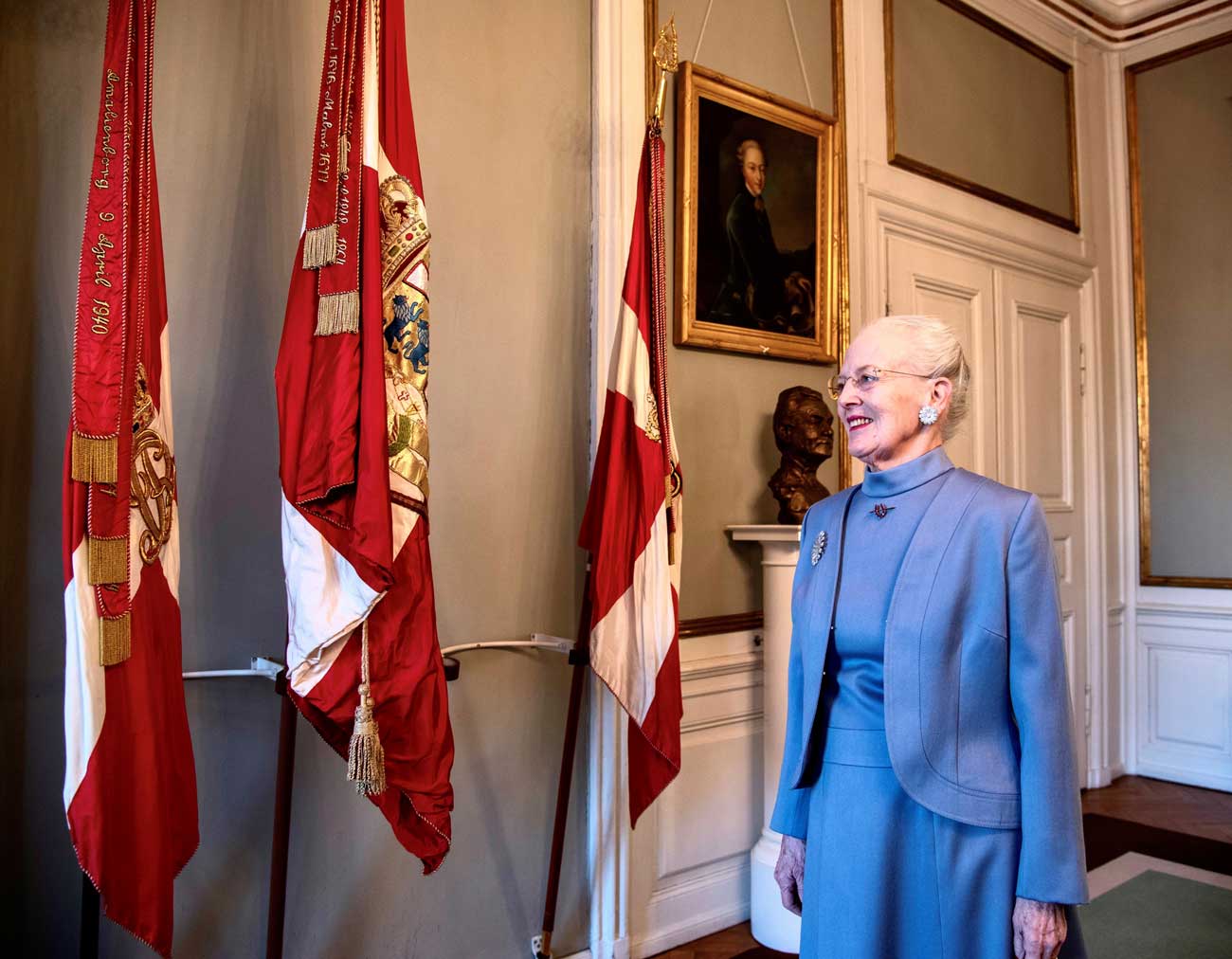 La “grosse pierre” de Jelling : pierre runique édifiée par Harald à la dent bleue.